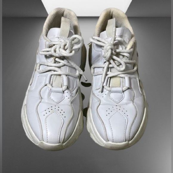 Women’s White Sneakers - MUPA Shoes - US Size 7 - Picture 3 of 5